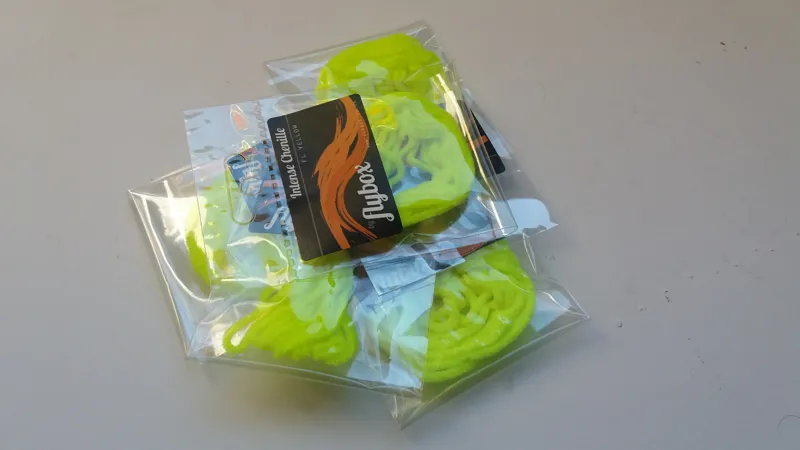 Flybox Intense Chenille in Fl.Yellow-3